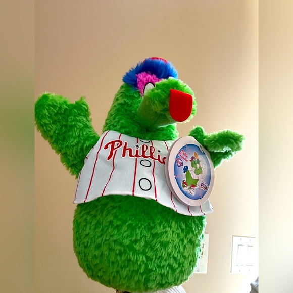 Phillies Phanatic Plush Hand Puppet - Picture 2 of 5